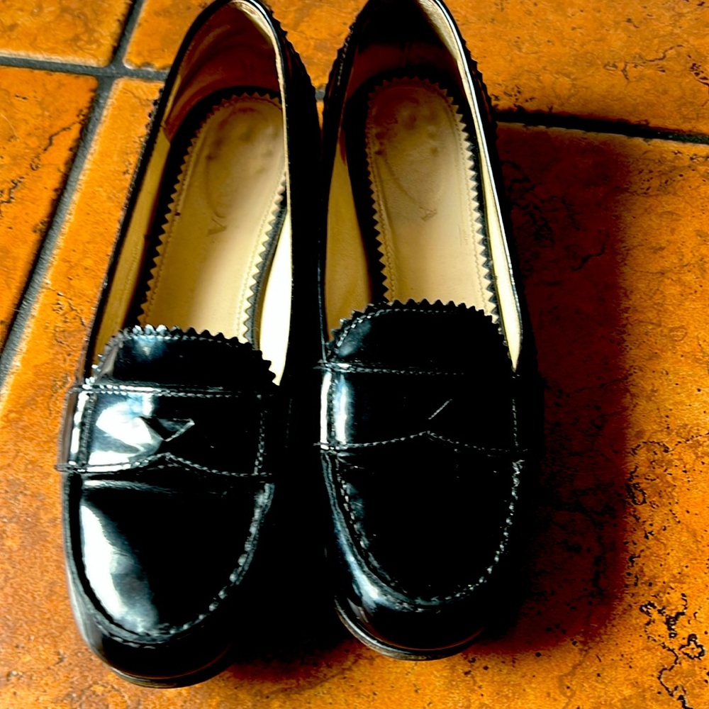 Size 7 black patent leather prada loafers